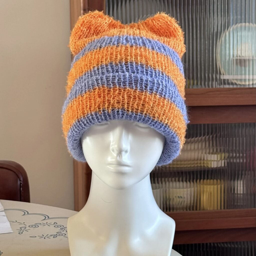 cat-ear-hat-knitting-machine-handmade-winter-cap