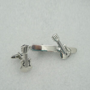 Customized metal guitar shape scarf clip