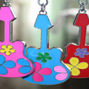 Guitar-flowers-metal-keychain-for-promotion-gifts-1