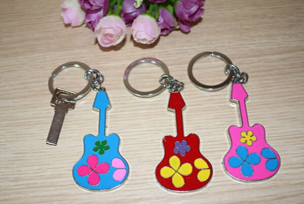 Guitar-flowers-metal-keychain-for-promotion-gifts-2
