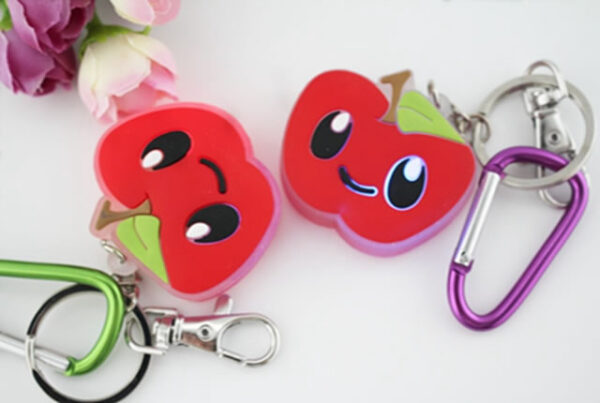 Red-Apple-keychain-with-smile-promotion-gifts-4-1