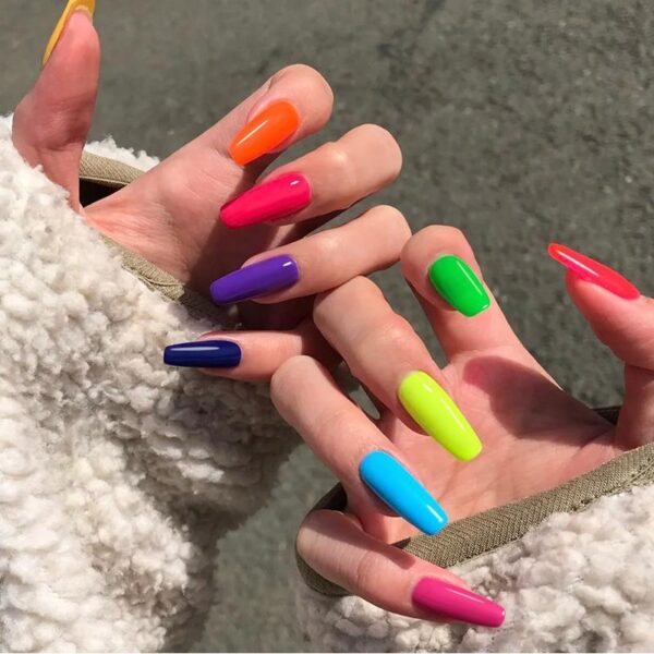 dopamine-bright-nail-color-kit-packaged