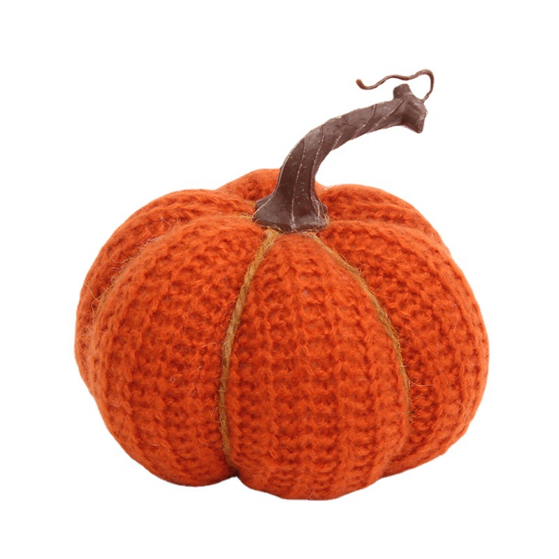 thanksgiving-harvest-festival-fabric-pumpkin-decor