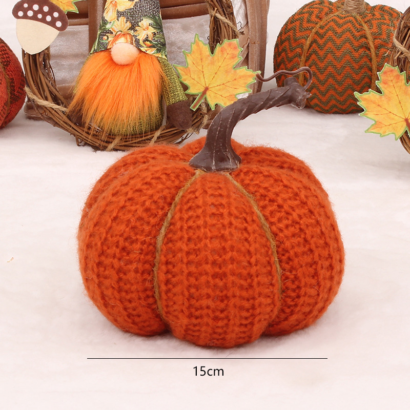 thanksgiving-pumpkin-tabletop-decor-for-business